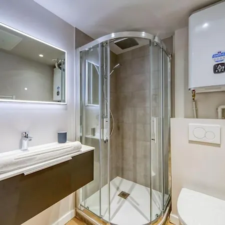 Appartement R'apparts Le Luxury Num 4 *